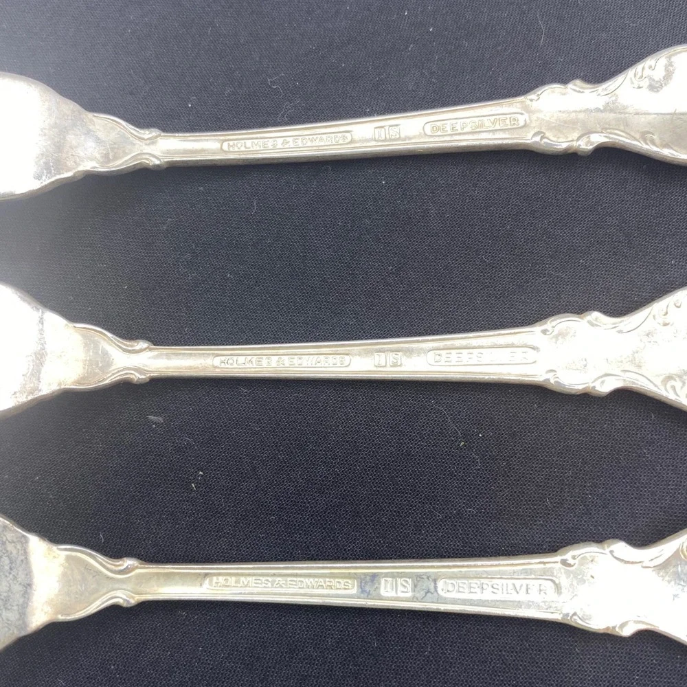 Holmes & Edwards IS 7.5in Dinner Forks 3pc Heart Silver Fashion Silverplate 1954